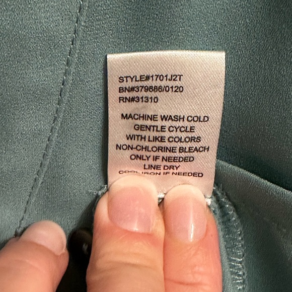 Mint green blouse - Picture 4 of 4